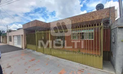 Casa comercial para alugar no Martins, Uberlândia  por R$ 4.000