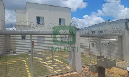 Apartamento com 2 quartos para alugar no Jardim Itália, Uberlândia  por R$ 1.200