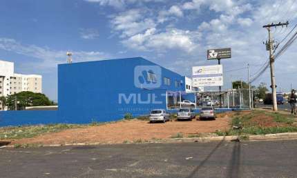 Terreno comercial para alugar na Nossa Senhora das Graças, Uberlândia  por R$ 1.000
