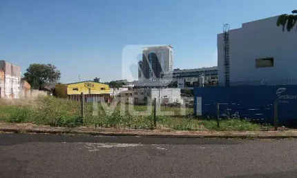 Terreno comercial para alugar no Santa Mônica, Uberlândia  por R$ 3.300