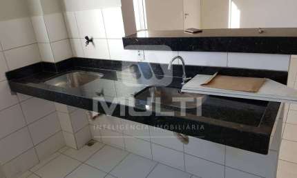 Apartamento com 2 quartos para alugar no Shopping Park, Uberlândia  por R$ 850