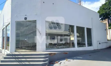 Sala comercial para alugar no Brasil, Uberlândia  por R$ 15.000