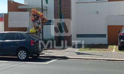 Casa comercial para alugar na Nossa Senhora Aparecida, Uberlândia  por R$ 8.000