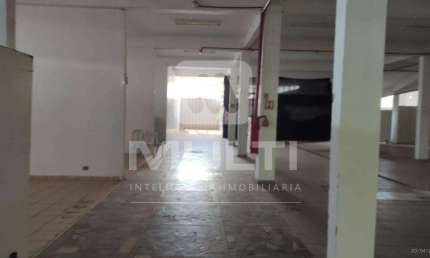 Sala comercial para alugar no Martins, Uberlândia  por R$ 72.500