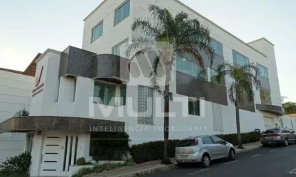 Sala comercial para alugar no Brasil, Uberlândia  por R$ 1.650