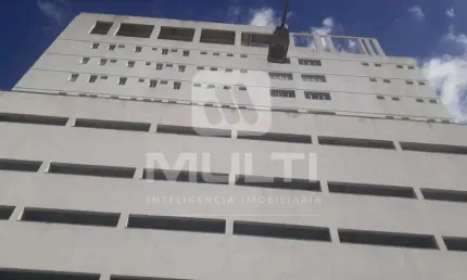 Sala comercial para alugar no Martins, Uberlândia  por R$ 1.750