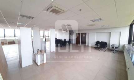 Sala comercial para alugar no Morada da Colina, Uberlândia  por R$ 21.000