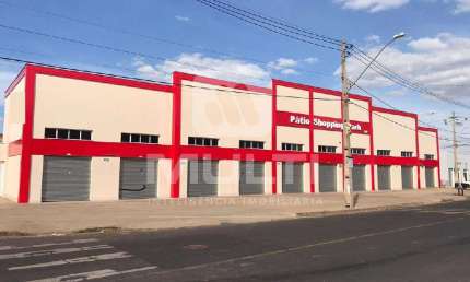Sala comercial para alugar no Shopping Park, Uberlândia  por R$ 1.500