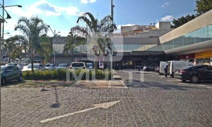 Sala comercial para alugar no Morada da Colina, Uberlândia  por R$ 4.000