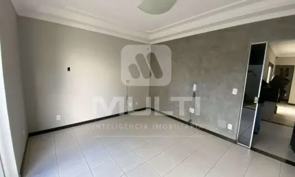 Casa com 7 quartos para alugar no Presidente Roosevelt, Uberlândia  por R$ 7.500