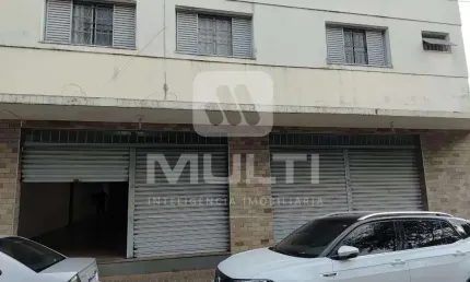Sala comercial para alugar no Santa Mônica, Uberlândia  por R$ 3.500