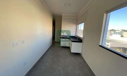 Apartamento com 2 quartos para alugar no Aclimação, Uberlândia  por R$ 1.300