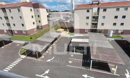 Apartamento com 3 quartos para alugar no Chácaras Tubalina, Uberlândia  por R$ 1.100