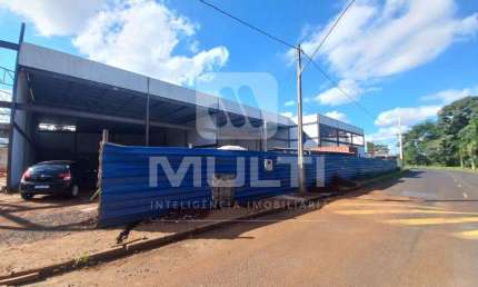 Sala comercial para alugar no Luizote de Freitas, Uberlândia  por R$ 6.100