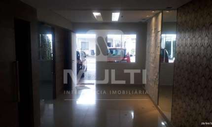 Casa em condomínio fechado com 3 quartos para alugar no Jardim Karaíba, Uberlândia  por R$ 5.000