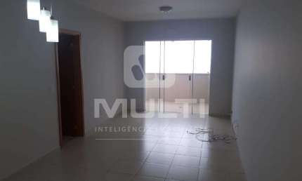Apartamento com 3 quartos para alugar no Centro, Uberlândia  por R$ 2.800