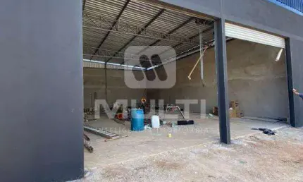 Barracão / Galpão / Depósito para alugar no Shopping Park, Uberlândia  por R$ 5.500