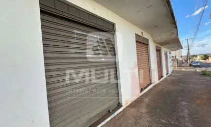 Sala comercial para alugar no Guarani, Uberlândia  por R$ 600