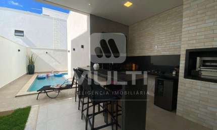 Casa em condomínio fechado com 3 quartos para alugar no Nova Uberlândia, Uberlândia  por R$ 14.000