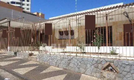 Casa comercial para alugar no Centro, Uberlândia  por R$ 4.500