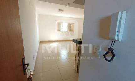 Apartamento com 2 quartos para alugar no Tibery, Uberlândia  por R$ 1.800