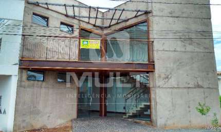 Sala comercial para alugar no Morada da Colina, Uberlândia  por R$ 15.000