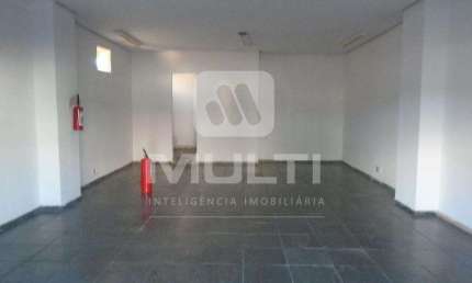 Sala comercial para alugar no Martins, Uberlândia  por R$ 2.300