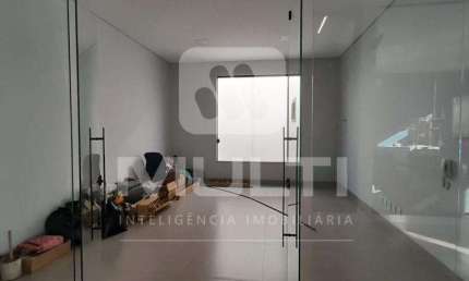 Sala comercial para alugar no Tubalina, Uberlândia  por R$ 2.200