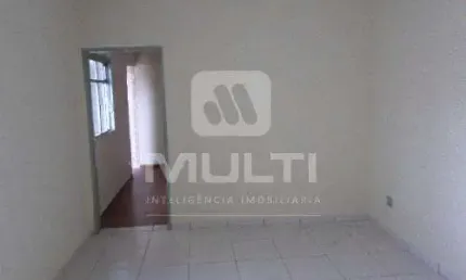 Apartamento com 2 quartos para alugar no Brasil, Uberlândia  por R$ 1.300