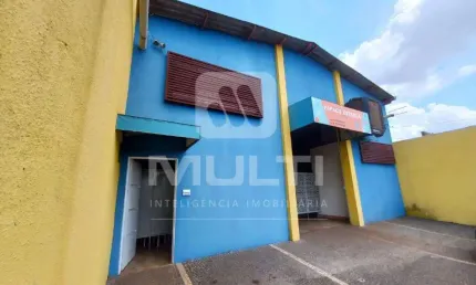 Barracão / Galpão / Depósito para alugar no Tibery, Uberlândia  por R$ 7.500