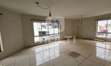 Apartamento com 3 quartos para alugar no Centro, Uberlândia  por R$ 1.800