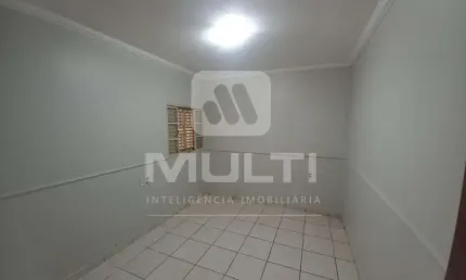 Casa comercial para alugar no Morada da Colina, Uberlândia  por R$ 2.900
