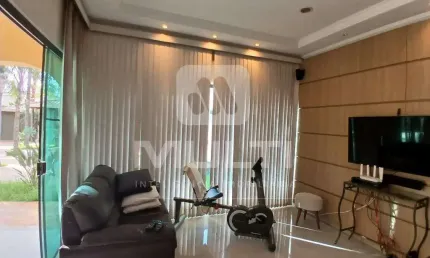 Casa comercial para alugar no Jardim Karaíba, Uberlândia  por R$ 12.000