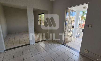 Casa comercial para alugar no Centro, Uberlândia  por R$ 8.000