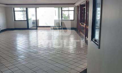 Apartamento com 4 quartos para alugar no Martins, Uberlândia  por R$ 5.500