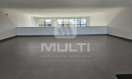 Barracão / Galpão / Depósito para alugar em Carajás, Uberlândia  por R$ 7.750