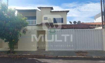 Barracão / Galpão / Depósito para alugar no Umuarama, Uberlândia  por R$ 4.000