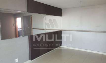 Apartamento com 2 quartos para alugar no Martins, Uberlândia  por R$ 3.000