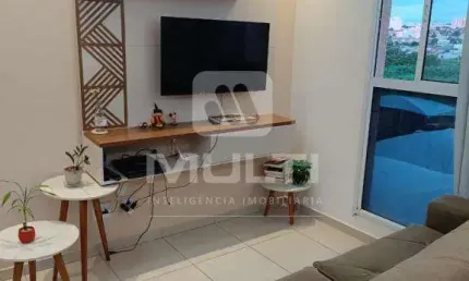 Apartamento com 2 quartos para alugar no Jardim Inconfidência, Uberlândia  por R$ 2.000