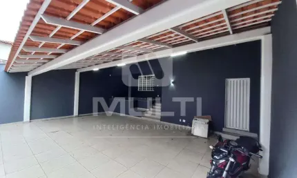 Casa com 3 quartos para alugar no Vigilato Pereira, Uberlândia  por R$ 6.500