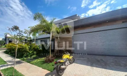 Casa em condomínio fechado com 4 quartos para alugar em Laranjeiras, Uberlândia  por R$ 23.000