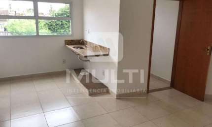 Sala comercial para alugar no Tibery, Uberlândia  por R$ 1.350