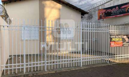 Casa comercial para alugar na Nossa Senhora Aparecida, Uberlândia  por R$ 3.000