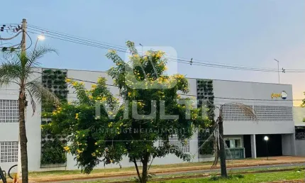 Apartamento com 2 quartos para alugar no Grand Ville, Uberlândia  por R$ 1.100