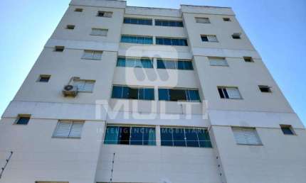 Apartamento com 2 quartos para alugar no Tubalina, Uberlândia  por R$ 1.600