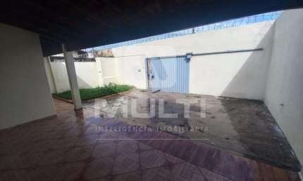 Casa com 3 quartos para alugar no Tubalina, Uberlândia  por R$ 3.200
