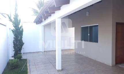 Casa com 3 quartos para alugar no Nova Uberlândia, Uberlândia  por R$ 5.250