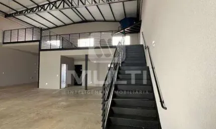 Barracão / Galpão / Depósito para alugar no Novo Mundo, Uberlândia  por R$ 10.000
