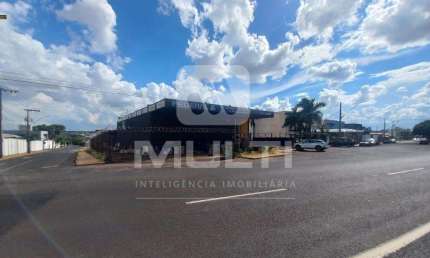 Barracão / Galpão / Depósito para alugar no Pampulha, Uberlândia  por R$ 20.000