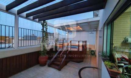 Cobertura com 4 quartos à venda no Santa Mônica, Uberlândia  por R$ 750.000